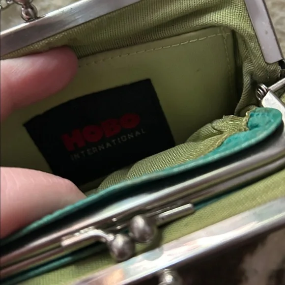 Vintage HOBO leather teal wall change purse with chain - Picture 6 of 7